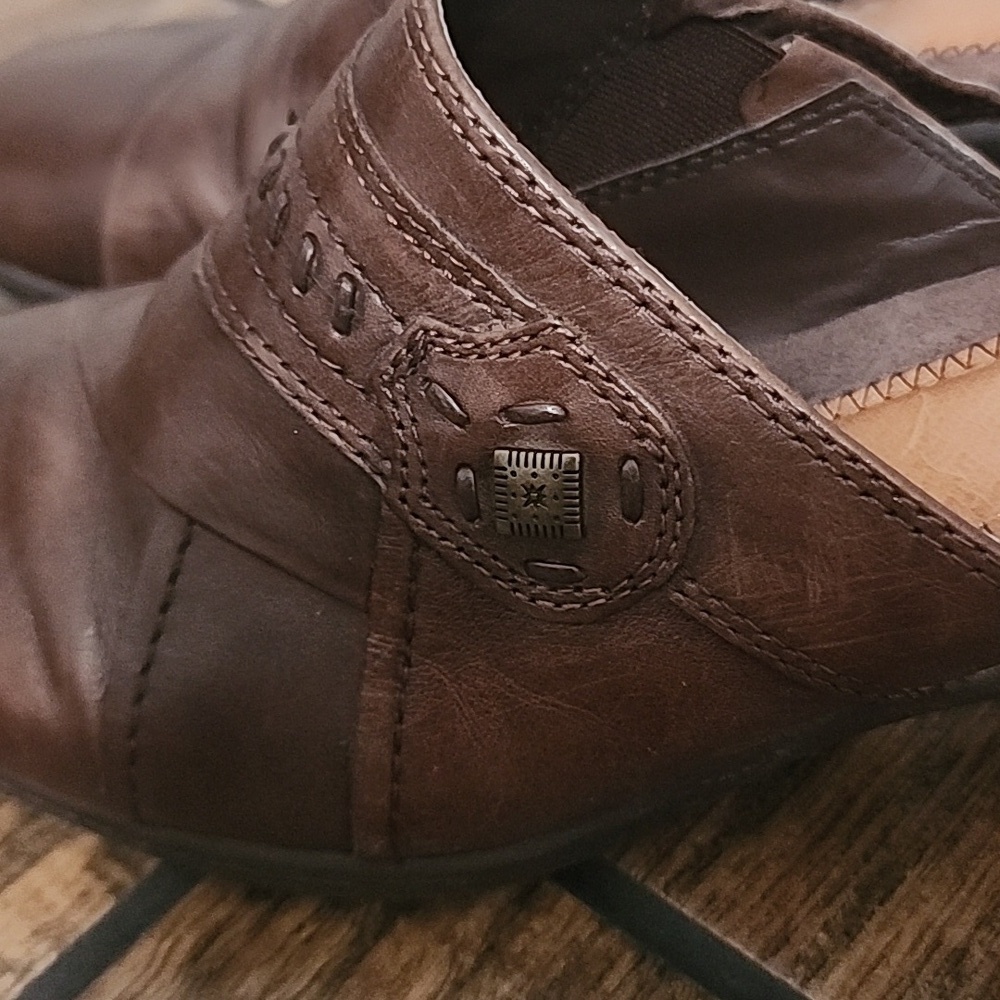 Earth Origins Brown Leather Layla Clogs Size 8​​​​ - Picture 7 of 11